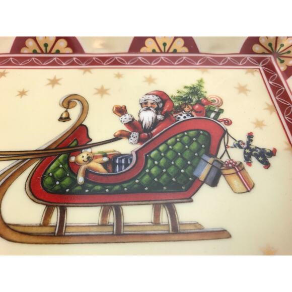 Villeroy & Boch #1748 Santa, Sleigh & Reindeer Scalloped Plate 13 x 8 Excellent - Picture 1 of 5